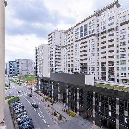 Bukowinska 12 Prywatne Mieszkanie 80M2 Z Dwiema Sypialniami I Balkonem 2X Bezplatne Miejsca Parkingowe Samodzielne Zameldowanie! Private Garage! Self Check-In System! Варшава Экстерьер фото