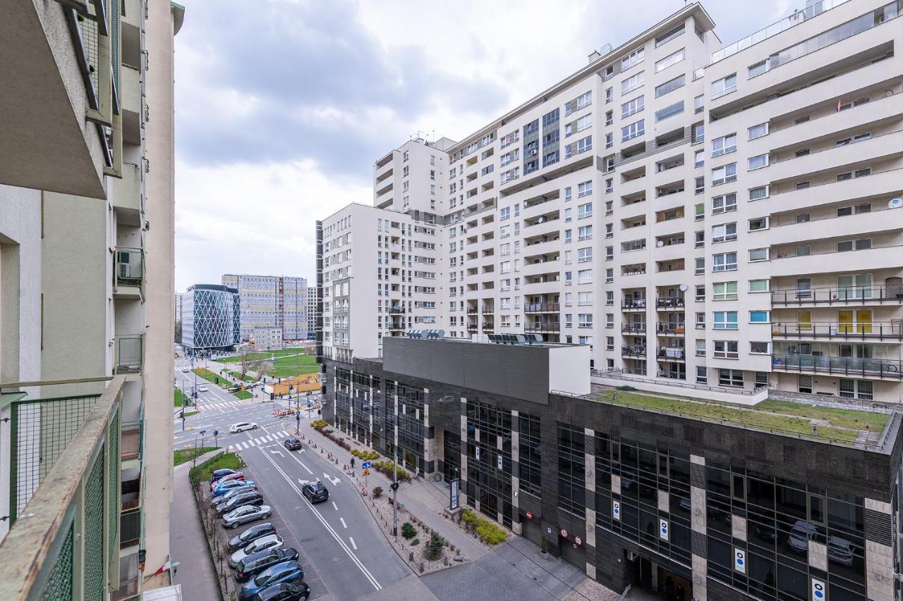 Bukowinska 12 Prywatne Mieszkanie 80M2 Z Dwiema Sypialniami I Balkonem 2X Bezplatne Miejsca Parkingowe Samodzielne Zameldowanie! Private Garage! Self Check-In System! Варшава Экстерьер фото